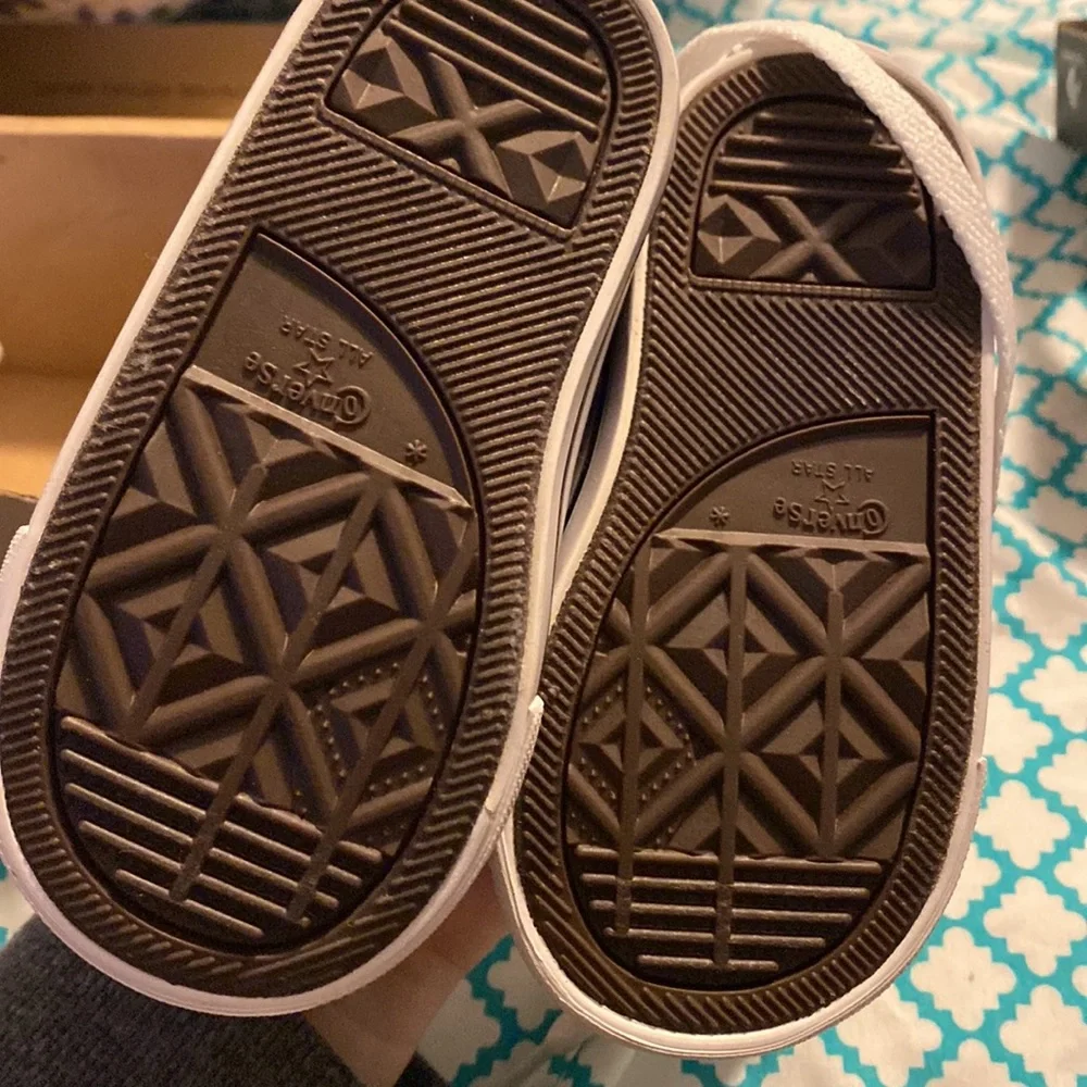 Size 5 converse